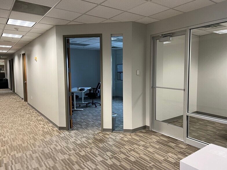 More Photos Of 10619 S Jordan Gtwy, South Jordan Office For Lease