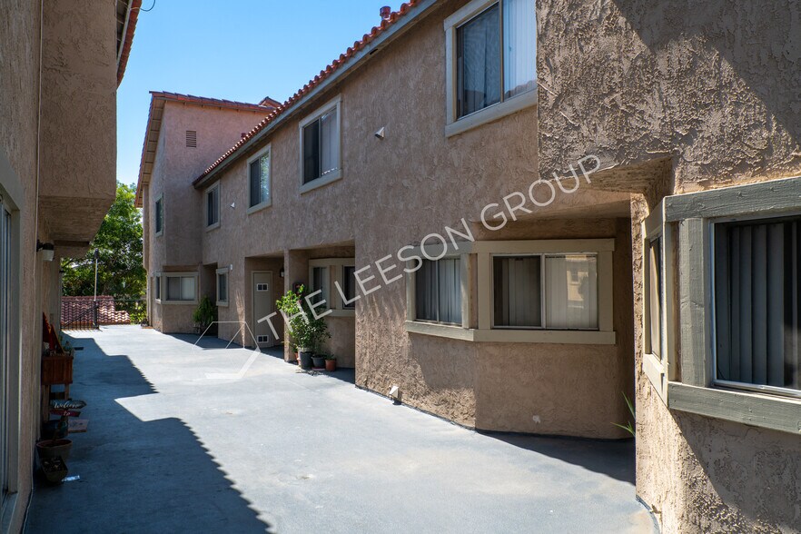 More Photos Of 1370 San Juan St, Tustin Apartments For Sale