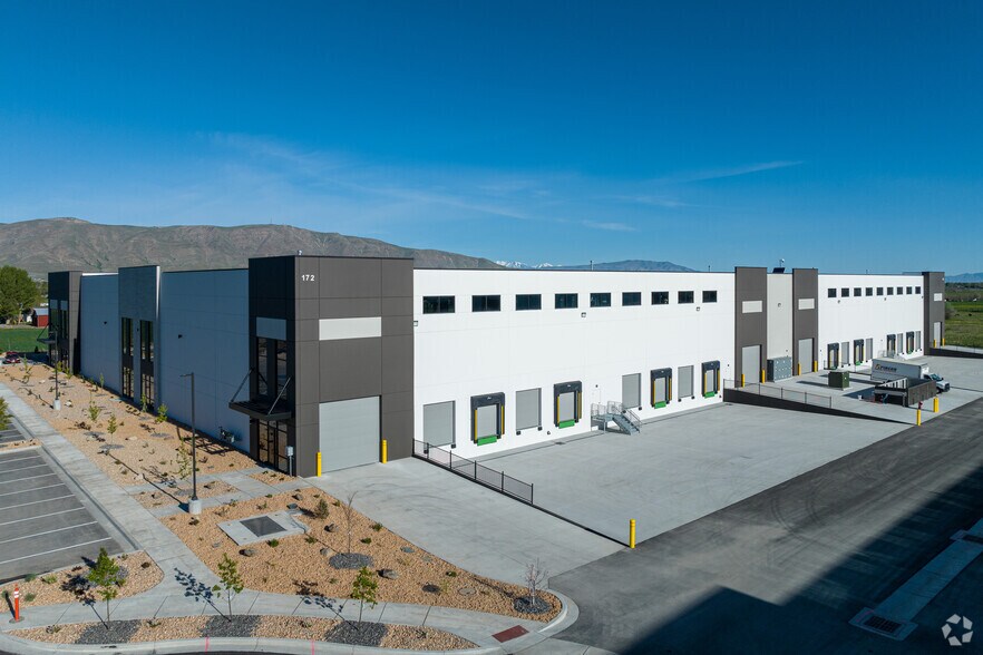 More Photos Of 9430 S 3200 St W, Payson Unknown For Lease