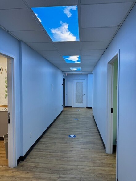 More Photos Of 205 Market Pl, Roswell Schools For Sale