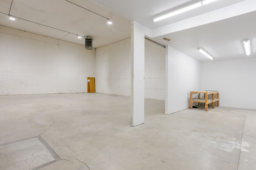 More Photos Of 999 NE 2nd St, Bend Freestanding For Lease