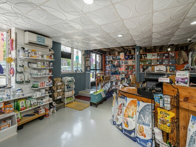 More Photos Of 44 Church St, Waynesville Storefront Retail Residential For Sale