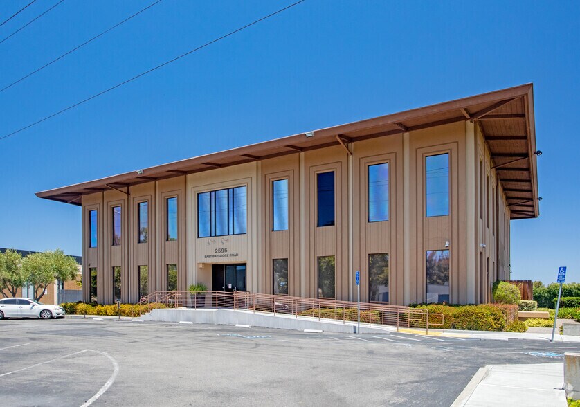 More Photos Of 2595 E Bayshore Rd, Palo Alto Office For Lease