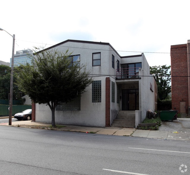 More Photos Of 1501 N Walnut St, Wilmington Office For Sale