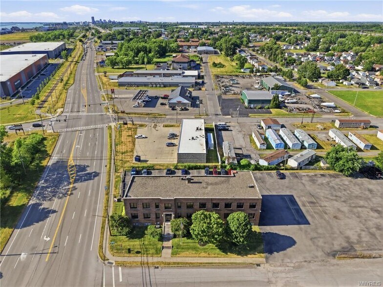 More Photos Of 2558 Hamburg Tpke, Buffalo Office For Sale