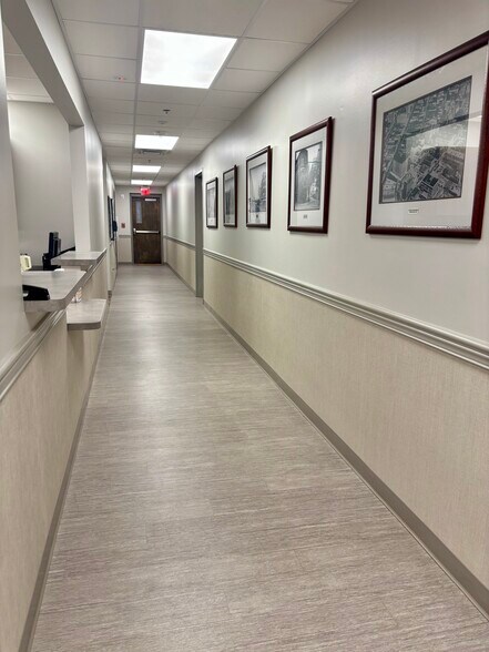 More Photos Of 935 Spring Creek Rd, East Ridge Medical For Lease