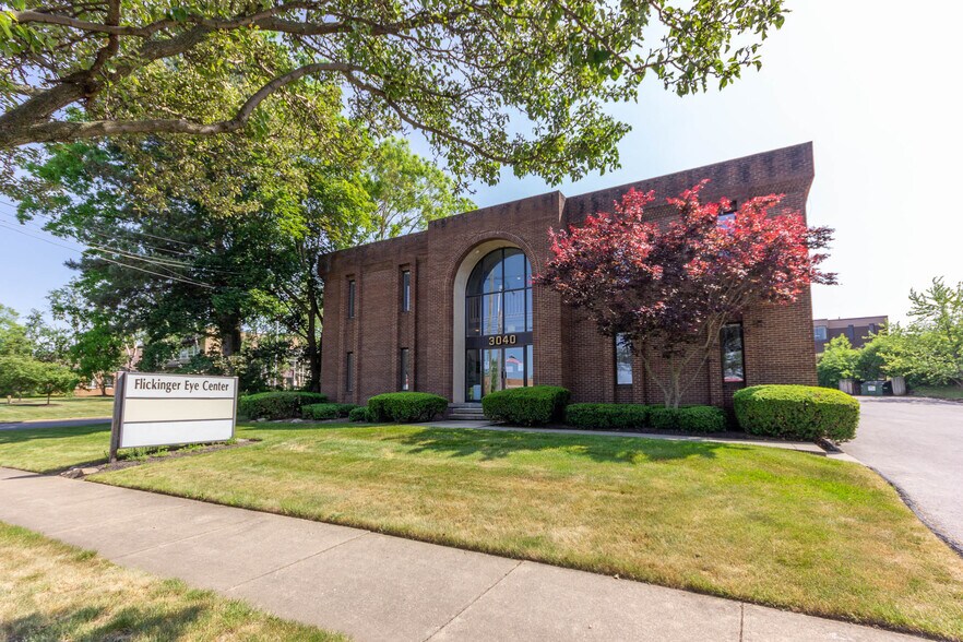 More Photos Of 3040 W Market St, Fairlawn Office For Sale