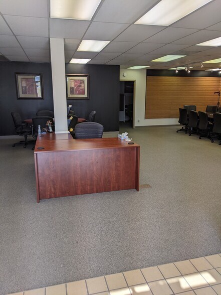More Photos Of 6020-6038 Weldon Spring Pky, Weldon Spring Office For Lease