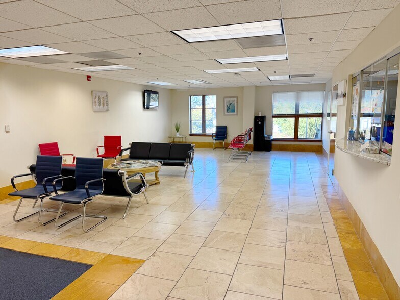 More Photos Of 8609 Sudley Rd, Manassas Medical For Sale