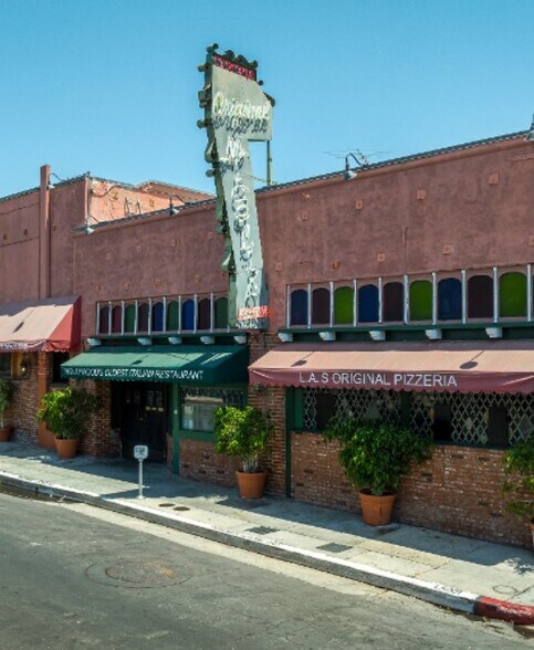 More Photos Of 1646 N Las Palmas Ave, Los Angeles Storefront Retail Office For Sale