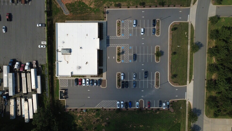 More Photos Of 885 Summit Crossing Pl, Gastonia Office For Sale