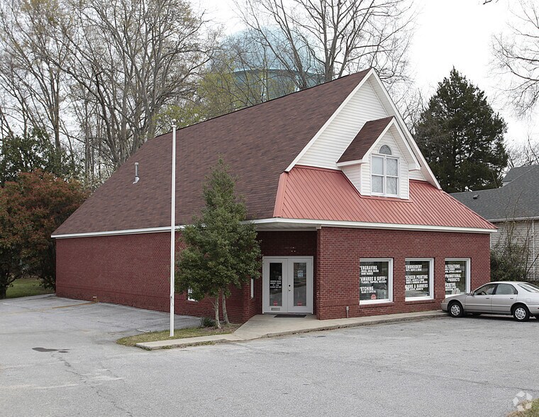Primary Photo Of 210 E Lanier Ave, Fayetteville Freestanding For Lease