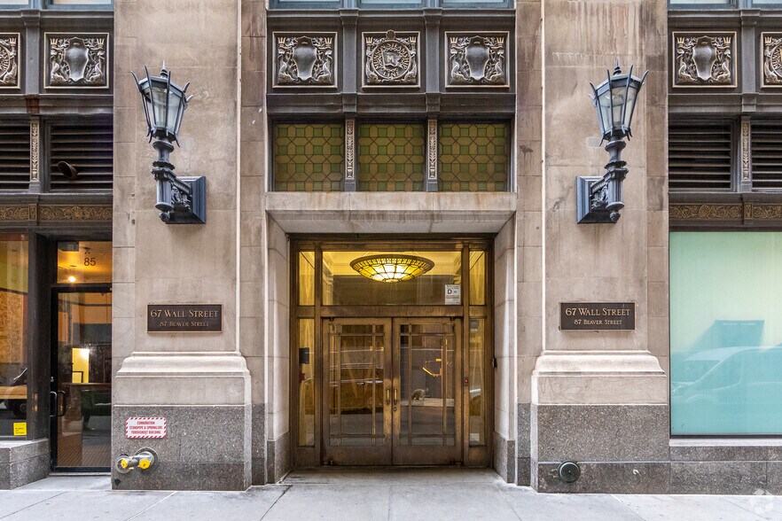 More Photos Of 67 Wall St, New York Apartments For Lease