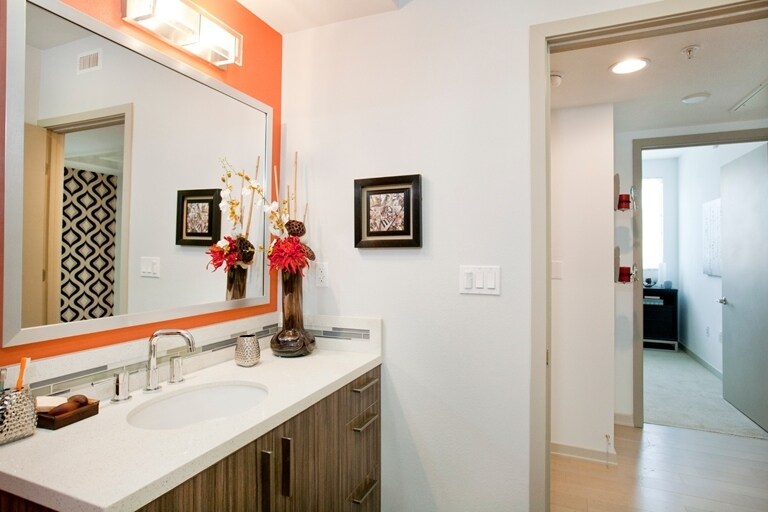 More Photos Of 11900 Courtleigh Dr, Los Angeles Apartments For Sale