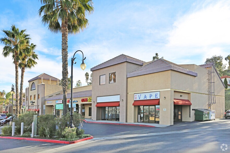 More Photos Of 25261-25269 The Old Rd, Santa Clarita Unknown For Lease