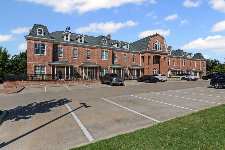 More Photos Of 1670 Keller Pky, Keller Loft Creative Space For Lease