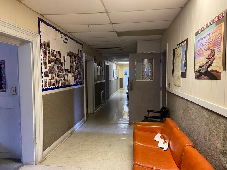 More Photos Of 947 Aisquith St, Baltimore Religious Facility For Sale