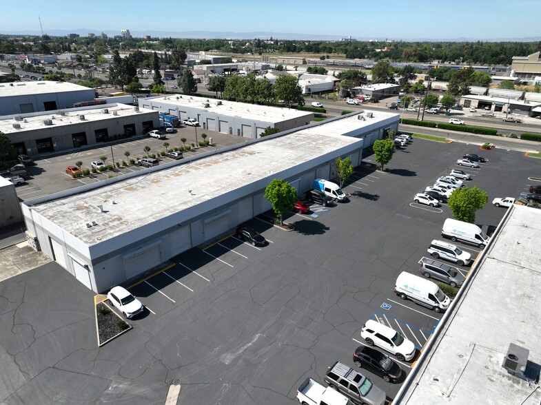 More Photos Of 2626 West Ln, Stockton Warehouse For Lease