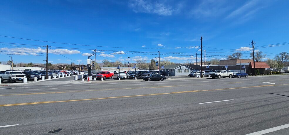 More Photos Of 2724 Kietzke Ln, Reno Self Storage For Sale