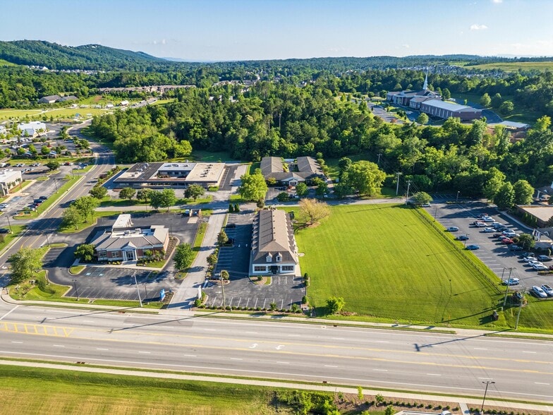 More Photos Of 9298 Apison Pike, Ooltewah Office Residential For Sale