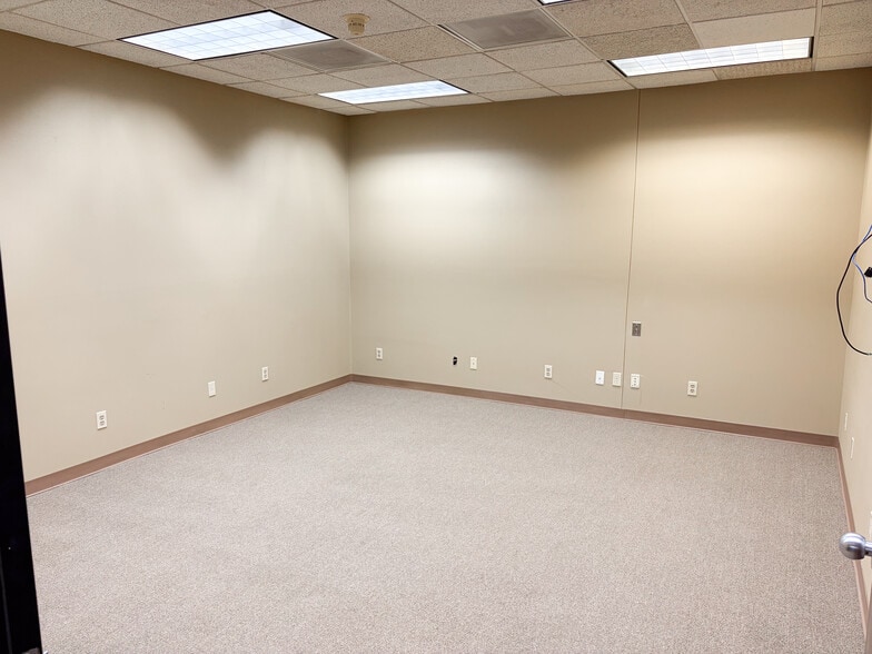 More Photos Of 4021 84th St, Lubbock Loft Creative Space For Lease