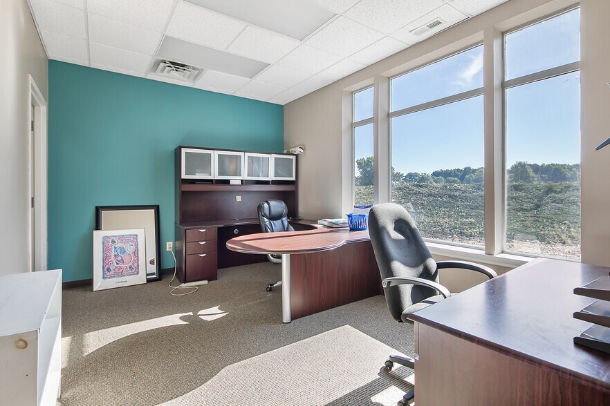 More Photos Of 303-305 Tilghman Dr, Dunn Medical For Lease