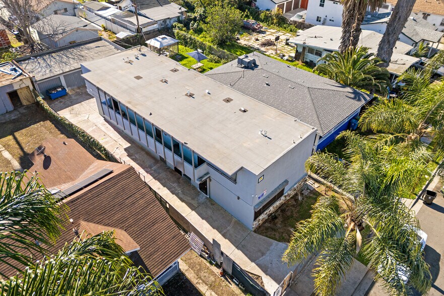 More Photos Of 1318 W 90th St, Los Angeles Apartments For Sale