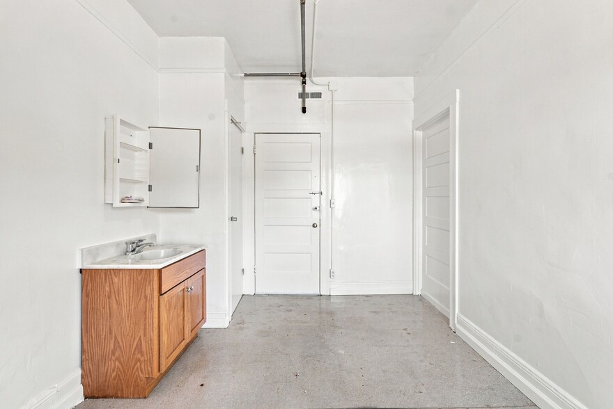 More Photos Of 734-740 Broadway, San Francisco Storefront Retail Residential For Sale