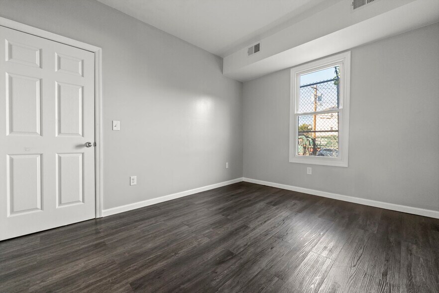 More Photos Of 168 Sherman Ave, Newark Apartments For Sale