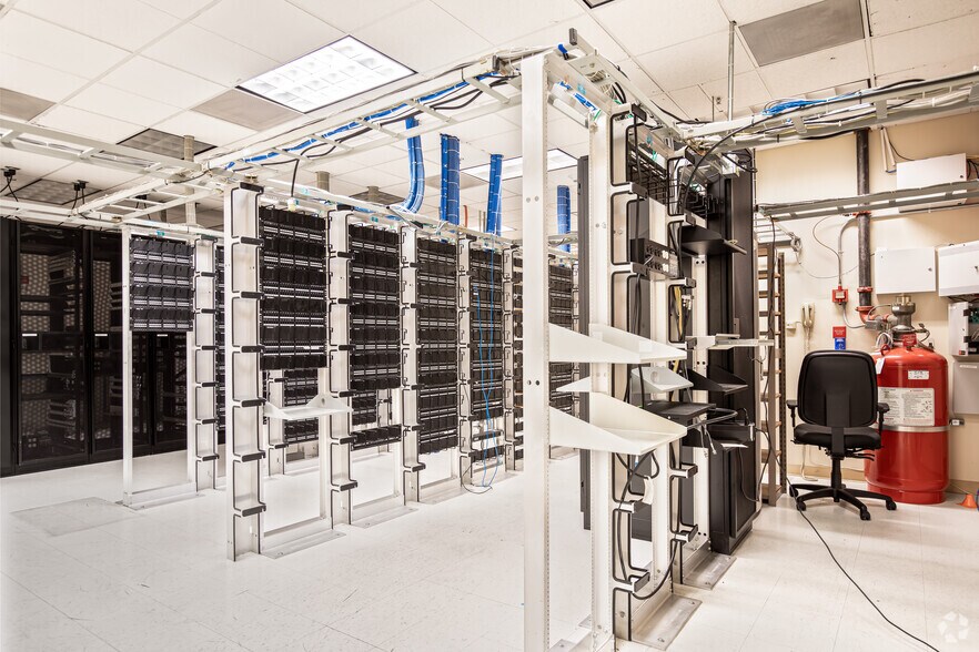 More Photos Of 18705 Madrone Pky, Morgan Hill Research And Development For Lease