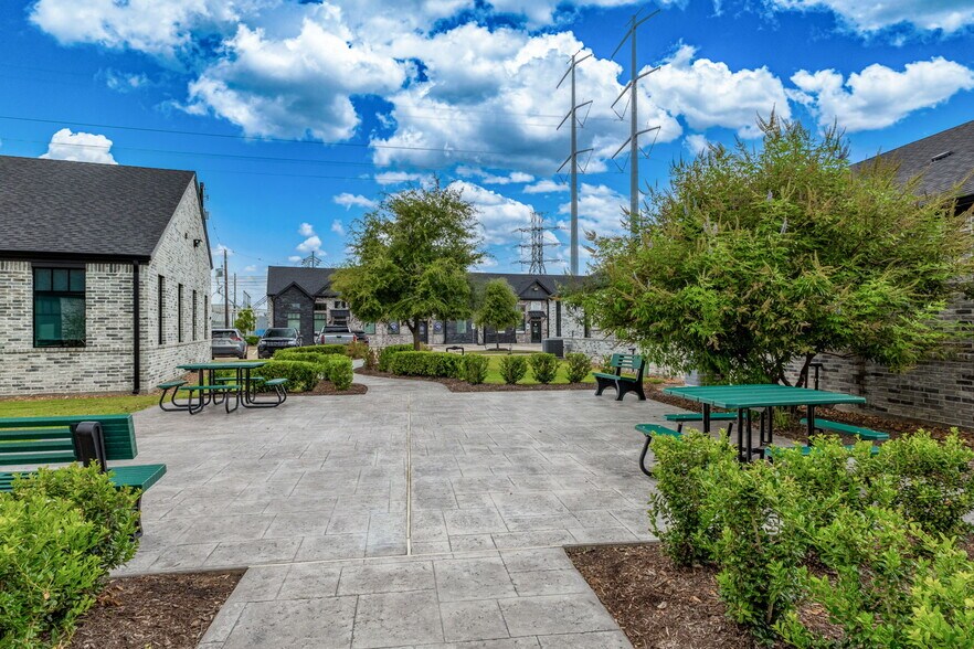 More Photos Of 2043 N Mason Rd, Katy Loft Creative Space For Sale