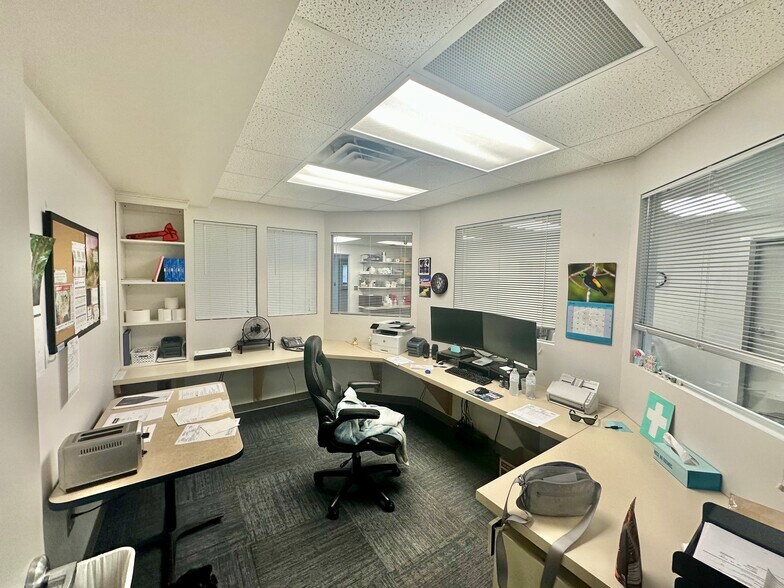 More Photos Of 444 W Center St, Kingsport Flex For Sale