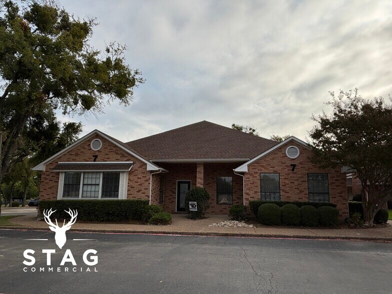 More Photos Of 2300 Highland Village Rd, Highland Village Unknown For Lease