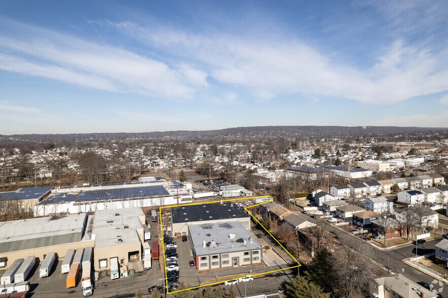 More Photos Of 1000 Brighton St, Union Township Manufacturing For Lease