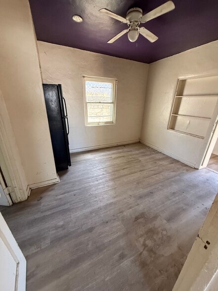 More Photos Of 2961 11th St, Riverside Industrial For Sale