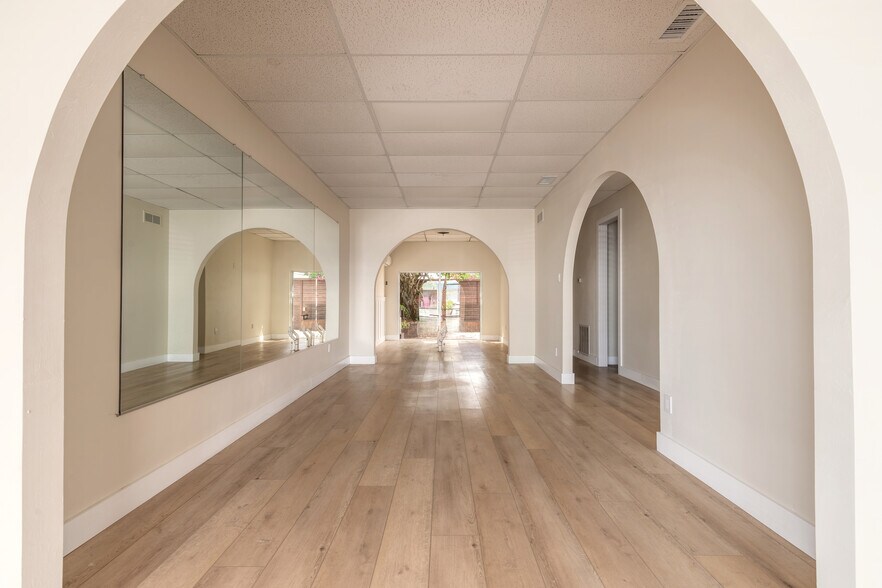 More Photos Of 418 Canal St, New Smyrna Beach Loft Creative Space For Lease