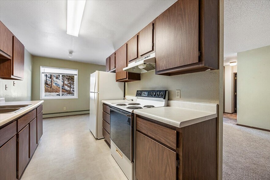 More Photos Of 300 Aspen Drive, Lead Apartments For Sale