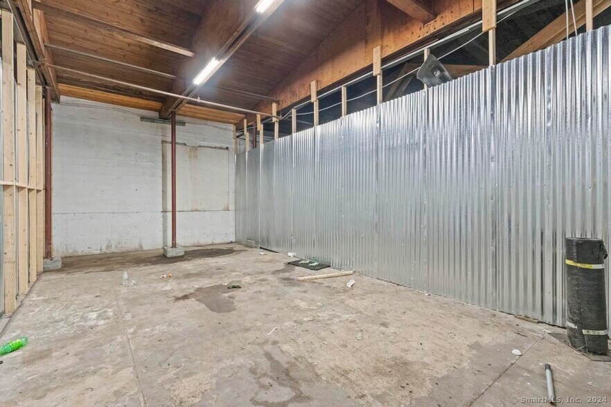 More Photos Of 485 E Main St, Norwich Storefront For Sale