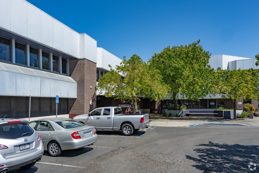 More Photos Of 1234 Empire St, Fairfield Medical For Lease