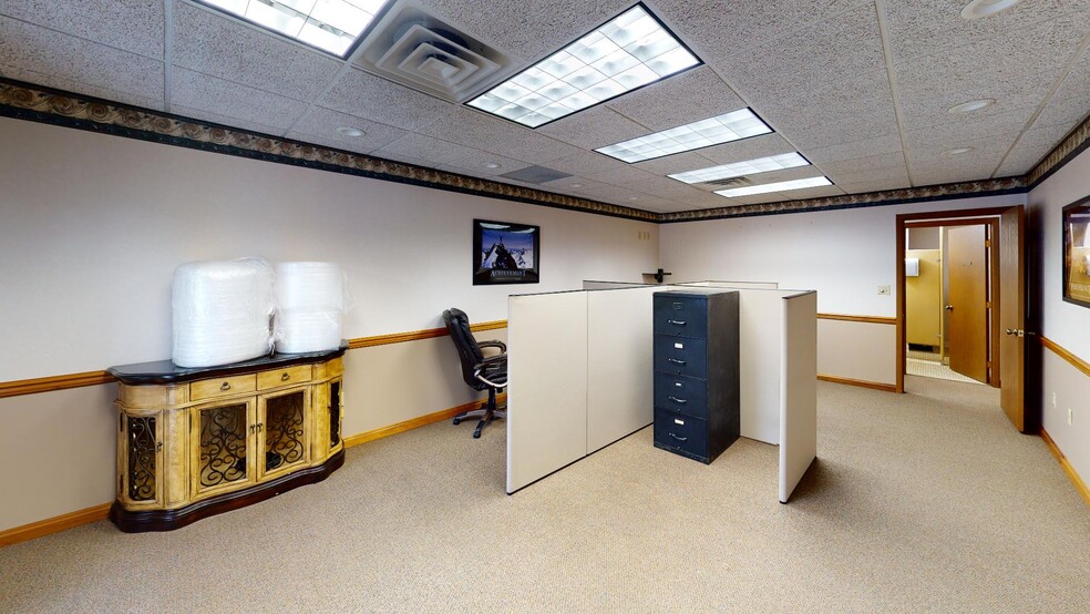 More Photos Of 1 Insurance Way, Ona Office For Lease