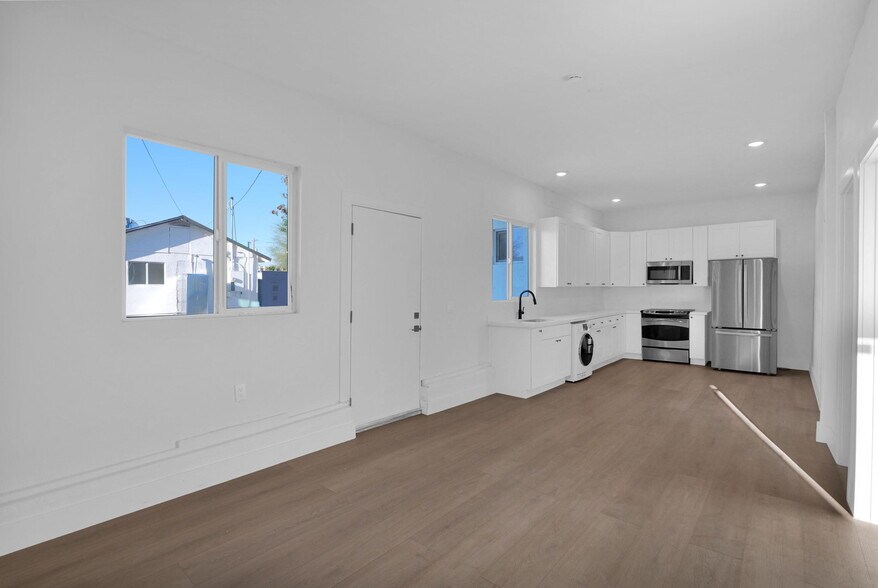 More Photos Of 315 E Carol Ave, Phoenix Apartments For Sale