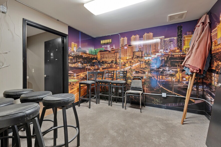 More Photos Of 700 Northwest Hwy, Fox River Grove General Retail For Sale