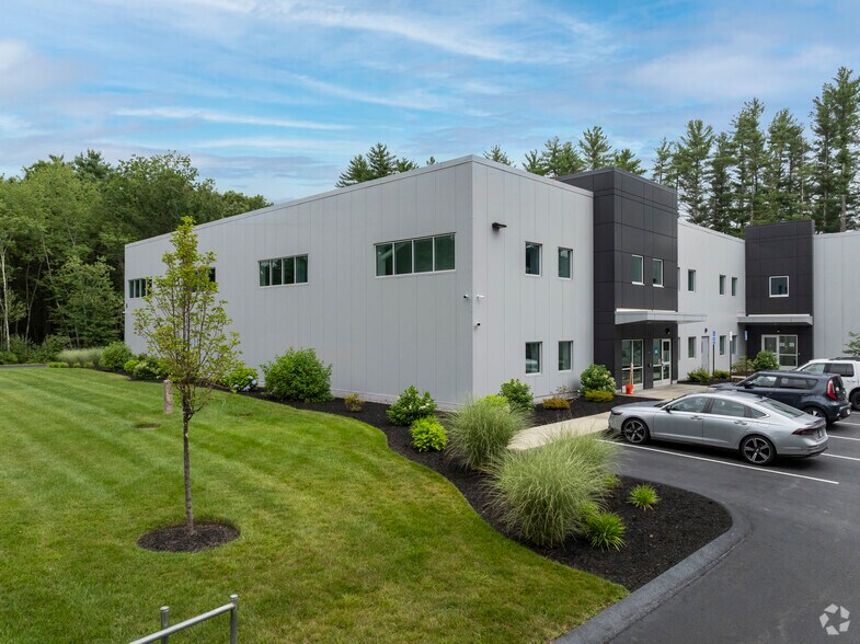 More Photos Of 6 Bellemore, Bedford Warehouse For Lease