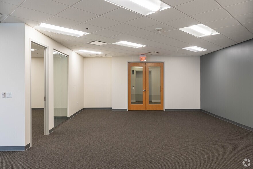 More Photos Of 9200-9211 Corporate Blvd, Rockville Unknown For Lease