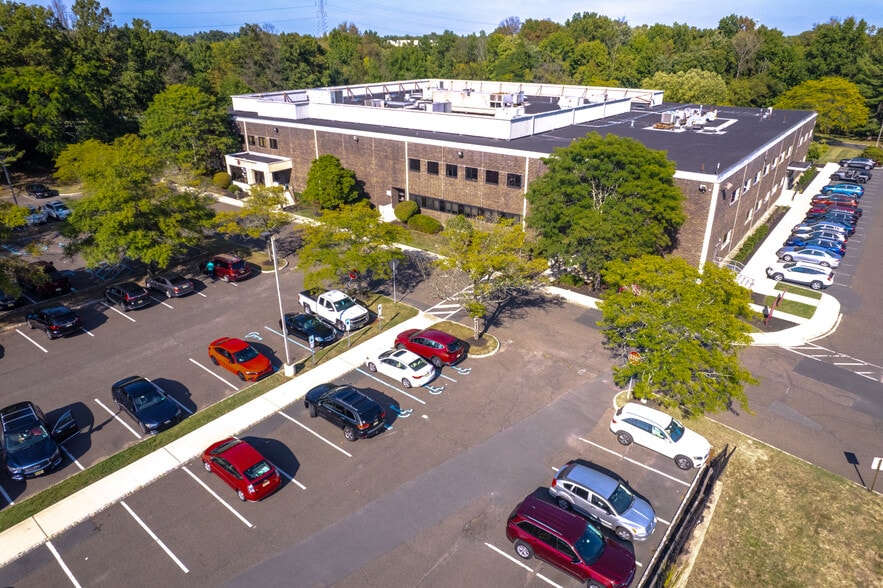 More Photos Of 2 Princess Rd, Lawrenceville Medical For Lease