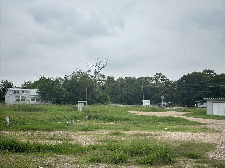 More Photos Of 7079 FM 1459 Rd, Sweeny Trailer Camper Park For Sale