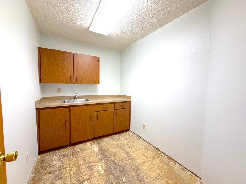 More Photos Of 13330 W Colonial Dr, Winter Garden Medical For Lease