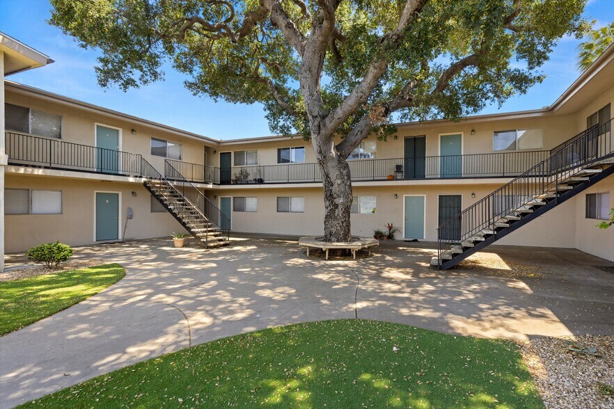 More Photos Of 1924 San Pascual St, Santa Barbara Apartments For Sale