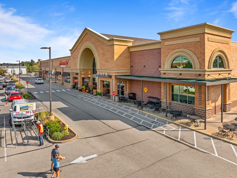 Primary Photo Of Manchester Rd, Saint Louis Unknown For Lease