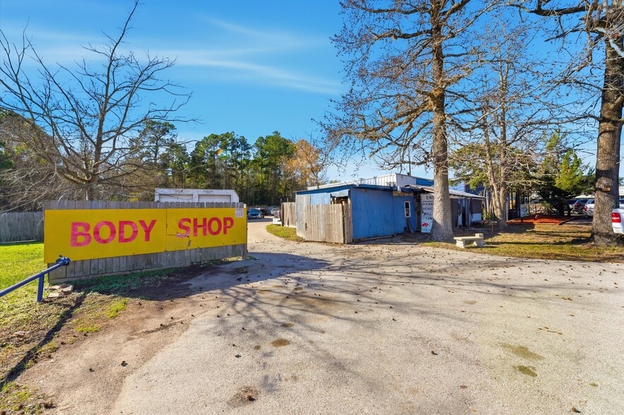 More Photos Of 15831 Highway 105 W, Montgomery Light Manufacturing For Sale